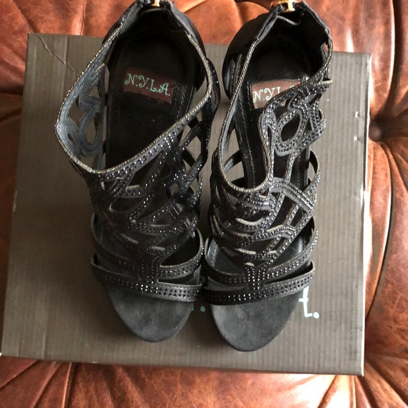 Strappy Black Heels - Picture 4 of 8